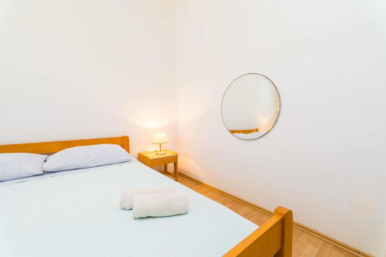 Apartment Kneze Račišće Extérieur photo