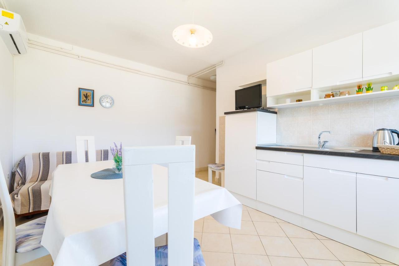 Apartment Kneze Račišće Extérieur photo